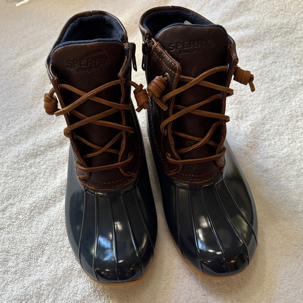 Sperry Women’s Dark Brown and Black Rain Boots